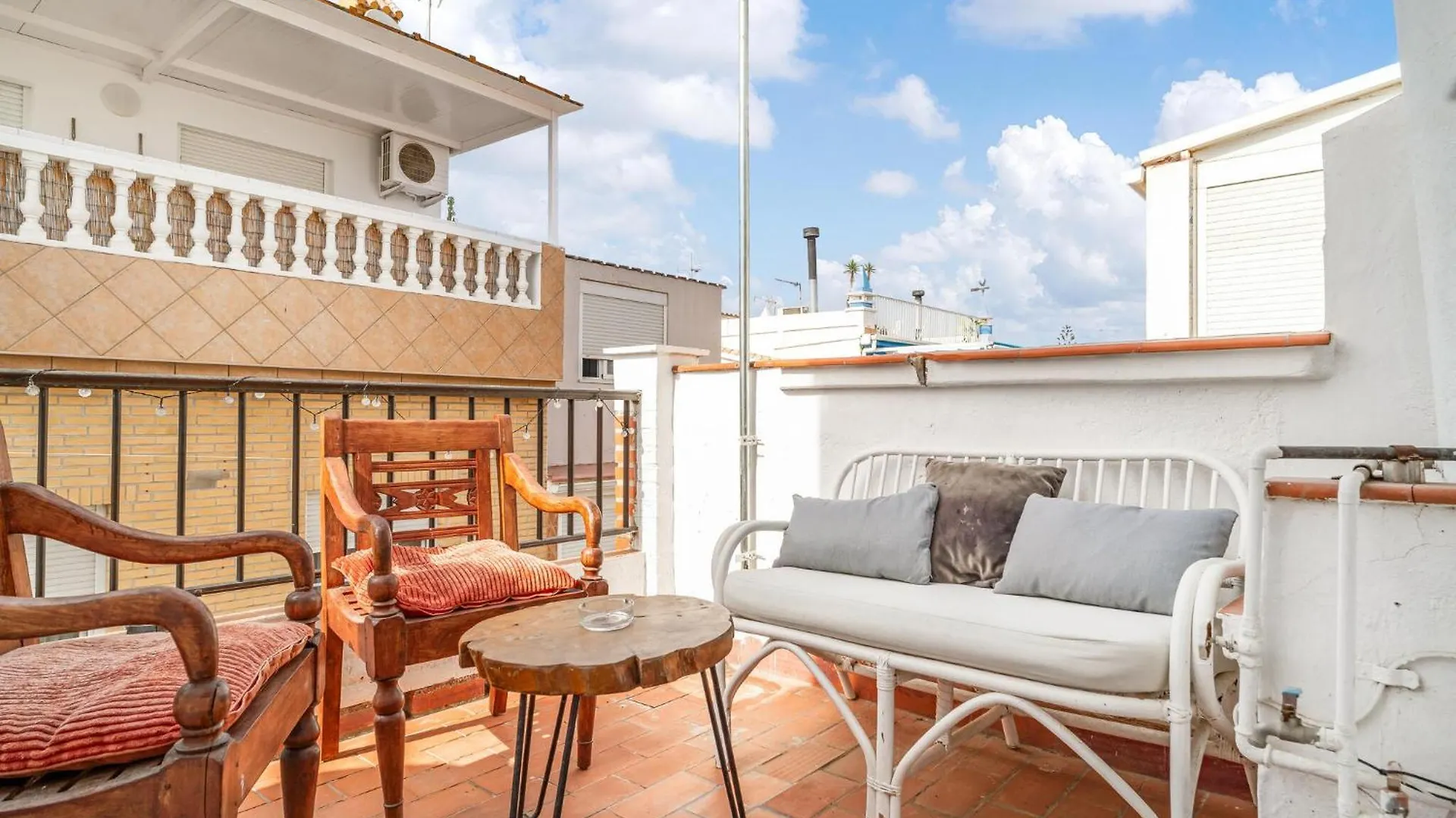2 Bedroom Beautiful Apartment In Torre Del Mar Spagna