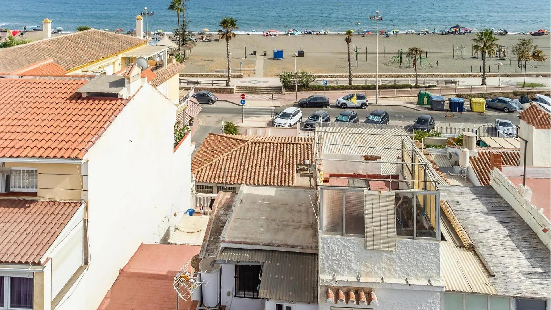 2 Bedroom Beautiful Apartment In Torre Del Mar location